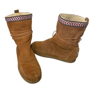 Toms Suede Leather Fleeced Moccasin Boots Rusty Brown Sz 8 Fleece Lining Native